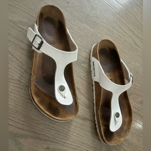 Birkenstock Gizeh White Sandals Women’s size 40 9 9.5 - Picture 2 of 7